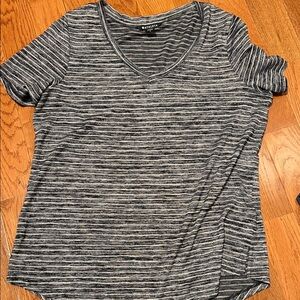 Athleta breezy v Neck black white  Striped Women's Top